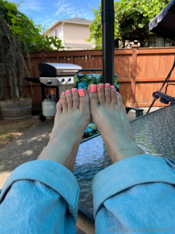 This was my best pedicure experience EVER. Omg 🩷 I’m such a .. 3