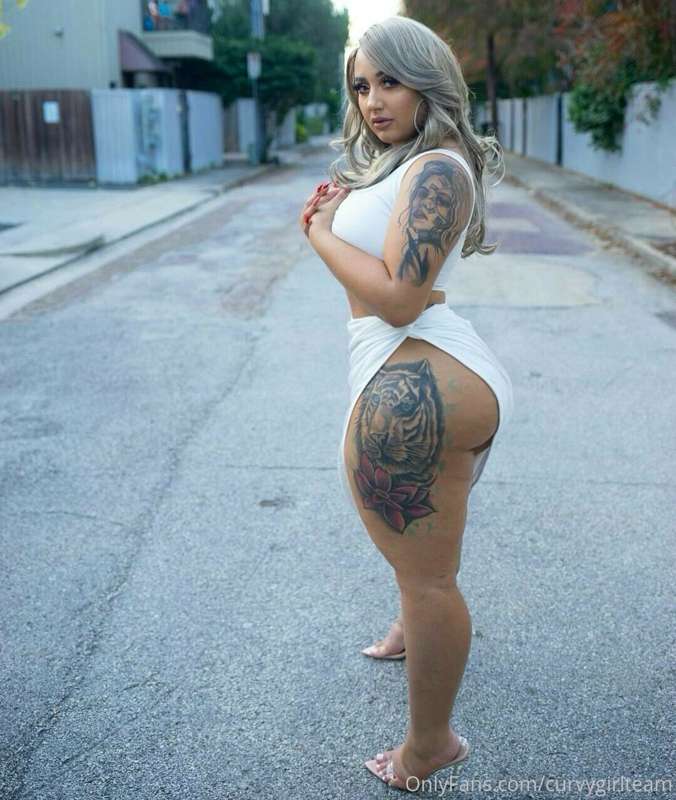 Follow the Gorgeous 
💗 @iamcocobunnie 💗

𝐀𝐥𝐬𝐨 𝐟𝐨𝐥𝐥𝐨𝐰👉 @Curvy..