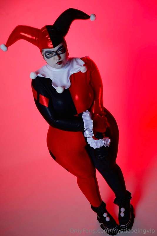 Day 10/31 days of Halloween | Classic Harley Quinn 🃏 15