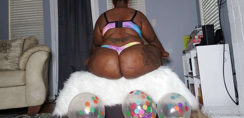 Sexy photo set before I popped balloons! 7