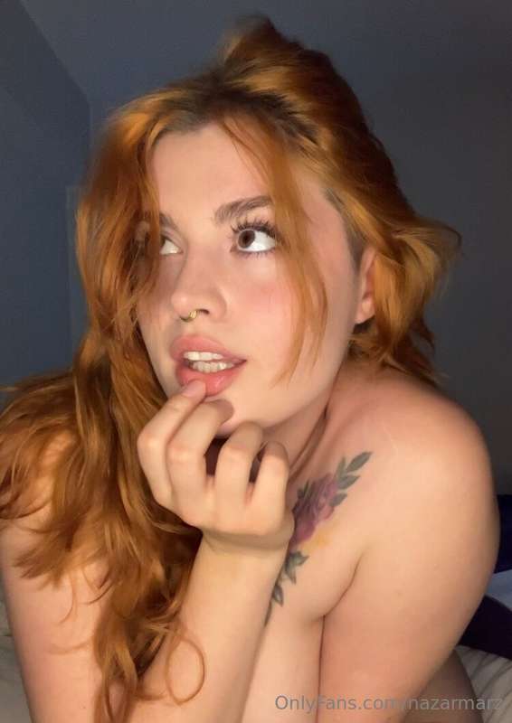 I heard yall wanted more hairy armpit and bush content. Of c.. 1