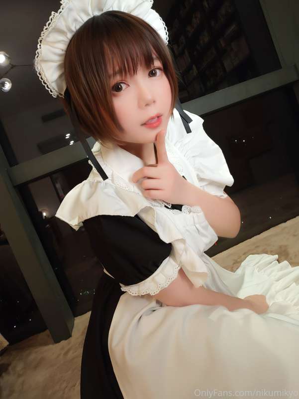 ✨A new photo album arrived✨ KYO-Vol .33 Your House Maid✨

Yo.. 1