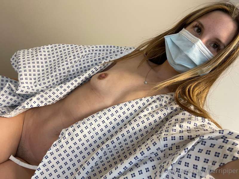 Annual 🐱 appointment went well 🥰 Healthy as a peach 🍑 😈