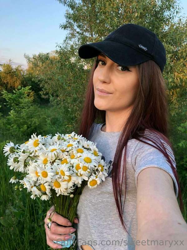 Daisy, daisy… what’s your favorite flower? 🌸