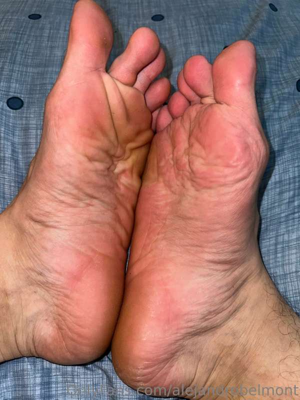 Feet, ass and balls 😈 12
