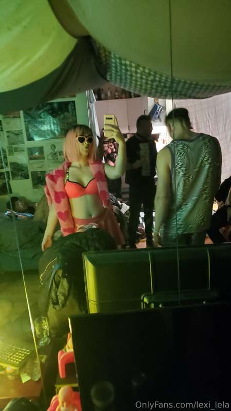RAVE GRL ARC