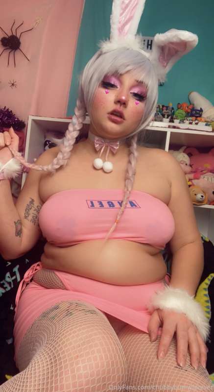 Your favorite little feedee has something to tell you... I’m.. 19