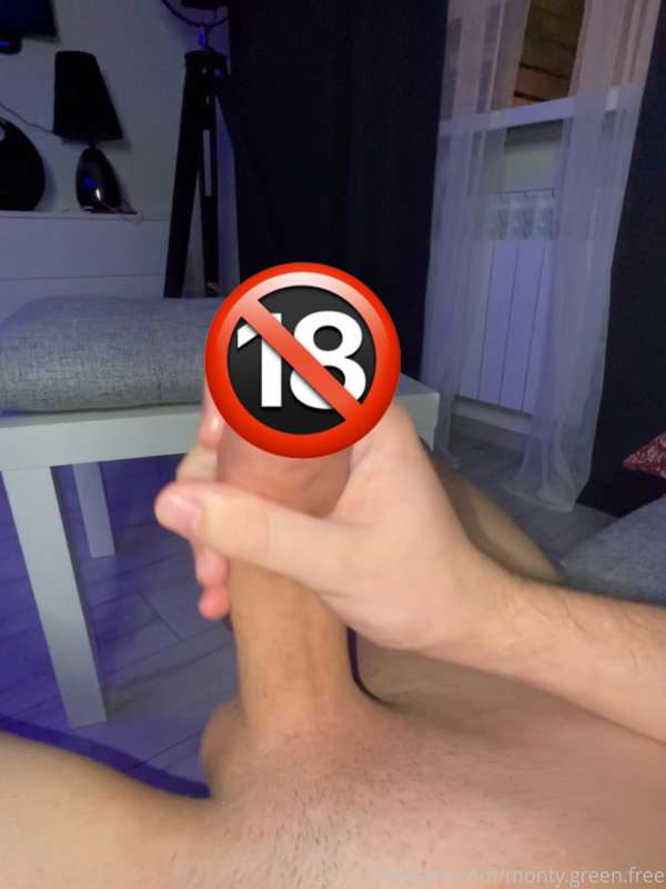 ⚡️Do you want to see me jerk off in close-up in a condom and..