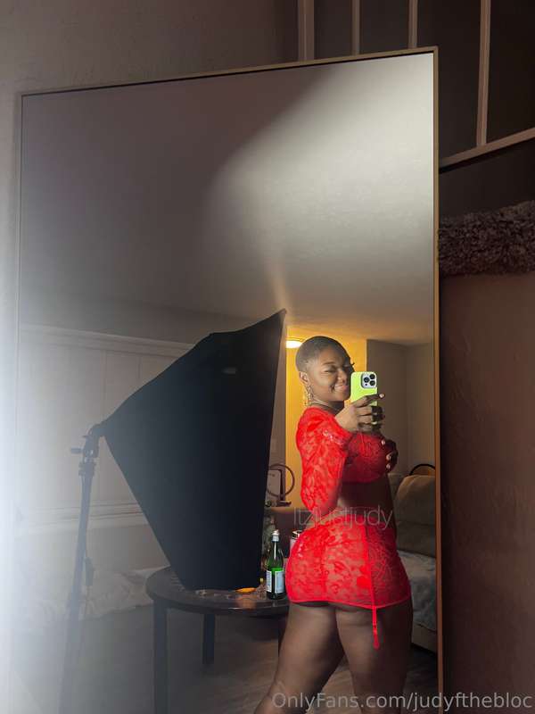 Lady in Red 💋 1