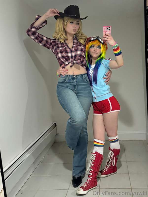 applejack and rainbow dash :D sorry for my absence i havent .. 14