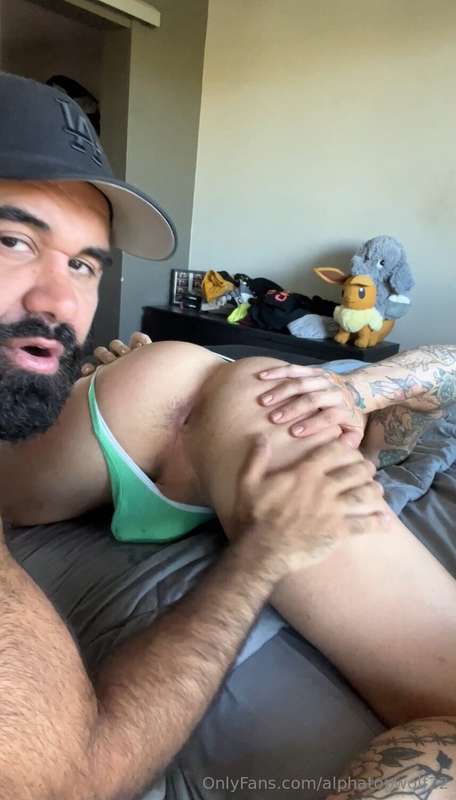 I’m obsessed with @goldguido 🥵😍
The mouth, the moaning, the .. 17