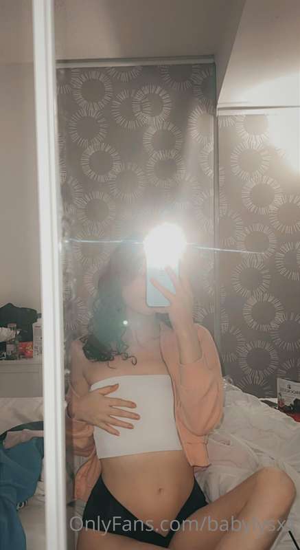 come see more of me on https://onlyfans.com/babylyssx 🥰