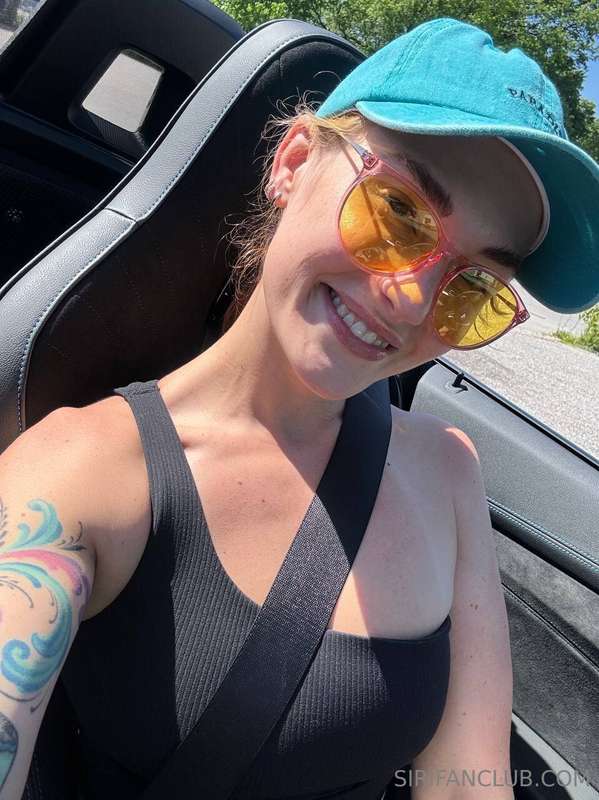 on my way to *fuck your Daddy* and make him fill up my tank .. 3