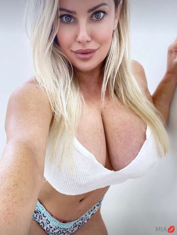 There’s free full length videos on my wall being a filthy li..