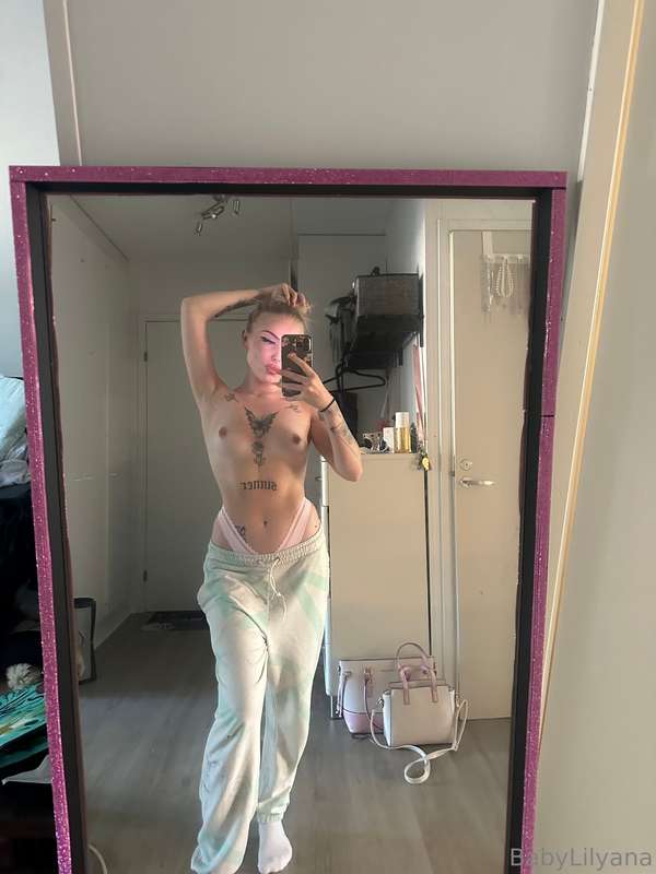 Hieman painoa saanut takaisin, mitäs tykkäätte? 🤭🍆💦 3