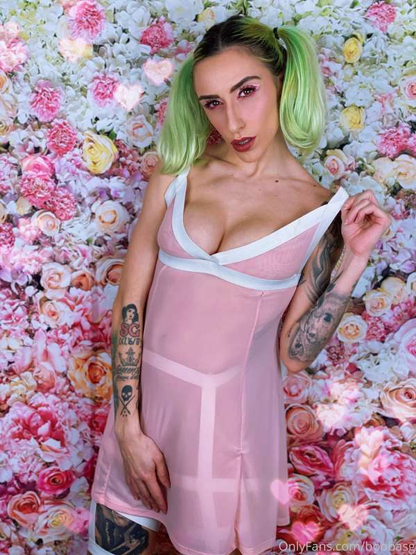 Pretty in pink 💕 1
