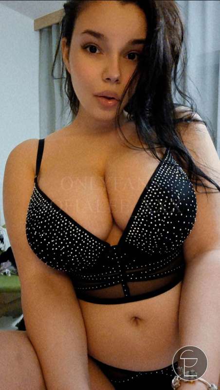 New sexy lingerie! 😈💦  I made myself happy today! 🤩 I went s..