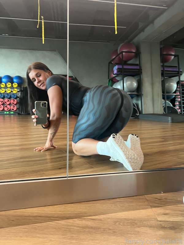 Juliafit - Fansly - 13 Oct, 2023 10