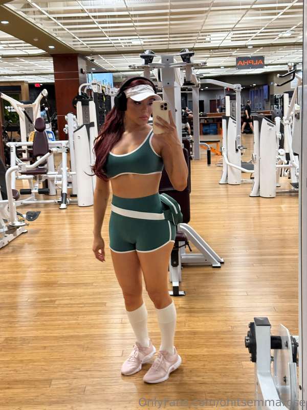 Workout Barbie is breaking a sweattttt
