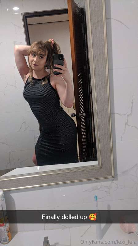 This dress makes me feel way too confident 🥰🤤