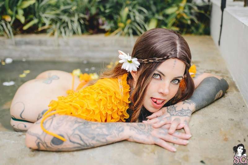 Float away with @marjo_sg in her #setoftheday, Ethereal Beau.. 34