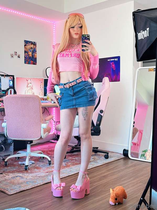 Just some cute pics, plus a sneaky butt shot, from the party..