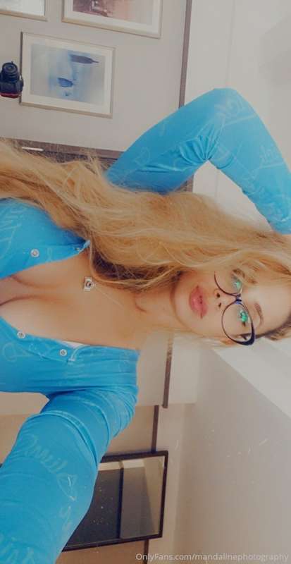 Message me if you want to purchase part I to my sleepover wi..