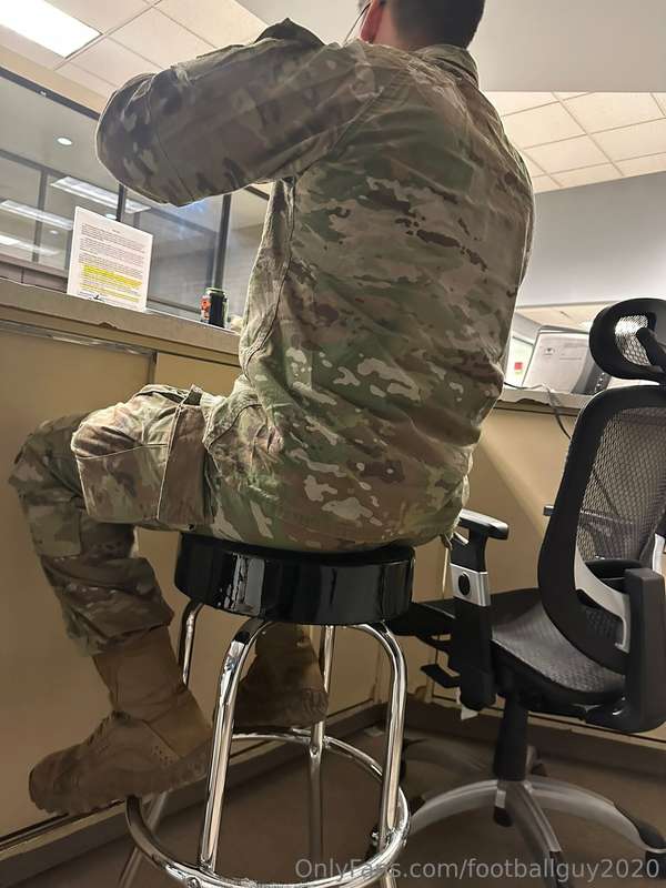 Me jerking and soldiers being soldiers! 12