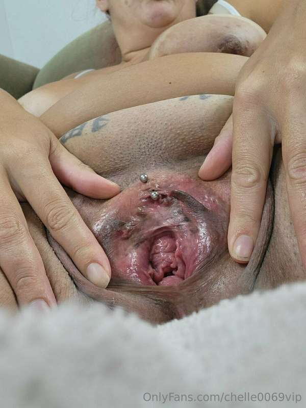 ## 📸 BRAND NEW PHOTO SET! 📸   2 hand WIDE pussy spreading ph.. 4