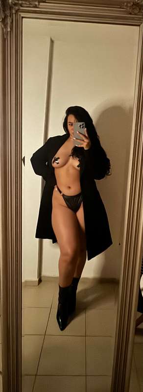 video call or custom? talk to me in DM🔥