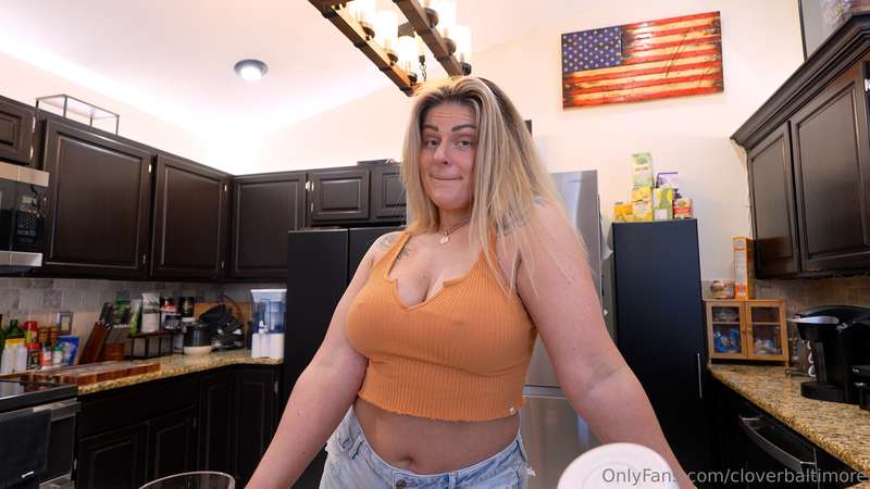 NEW PORN ALERT!!!I met my Bother and his family at a AIR BNB..