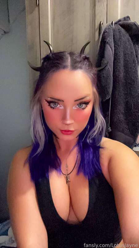 Lotusjayne - Fansly - 26 Jul, 2023