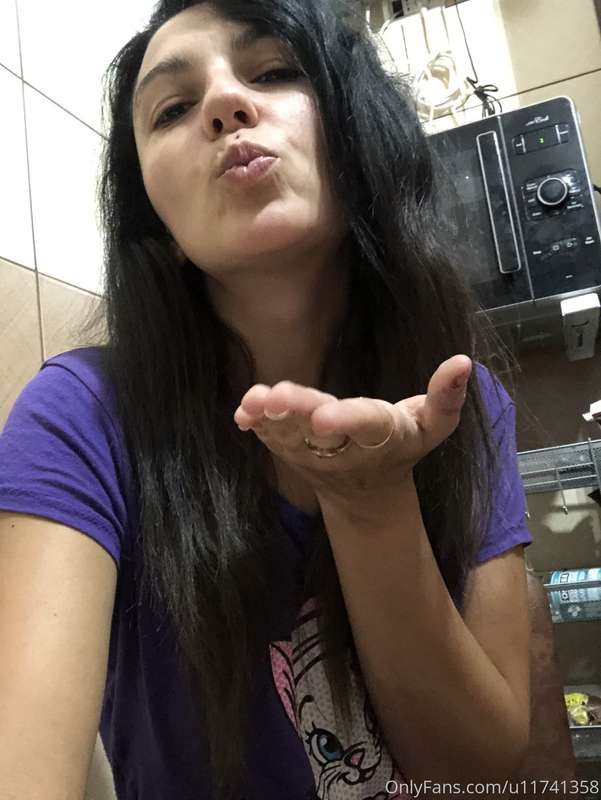 After dying my hair,natural fluffy hair and no makeup !All n.. 8