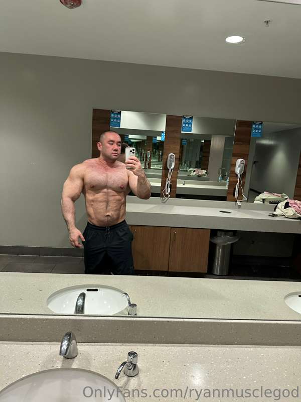 Ryanmusclegod - Onlyfans - 12 Jul, 2023