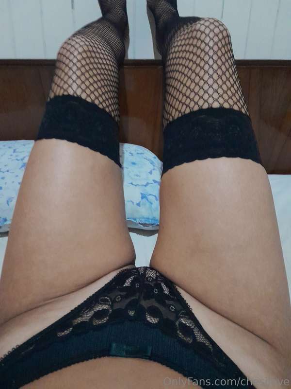 This petite, Argentinian, shaved pussy is really looking for..