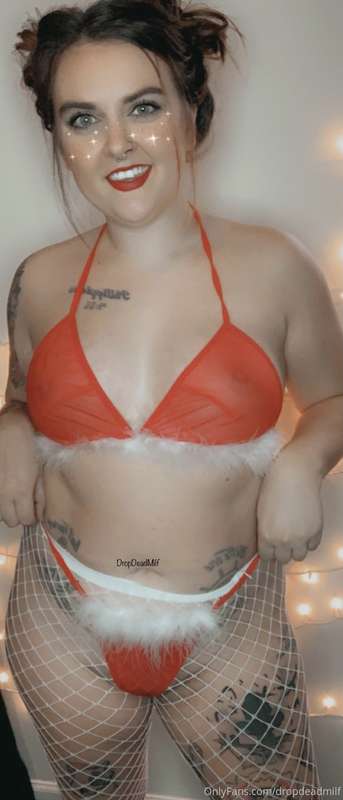 Santa baby, ive been an awfully bad girl 😈 3
