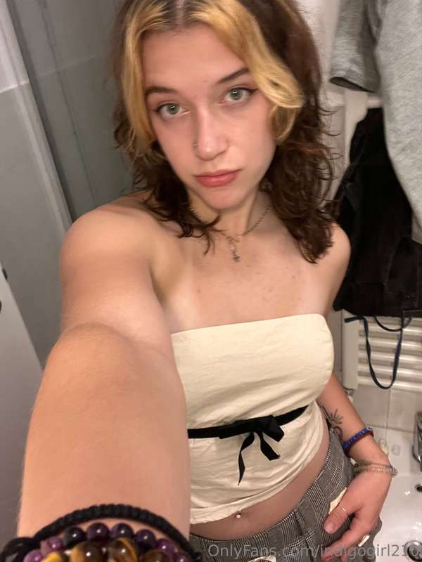 feels like i’m all dressed up😘 4