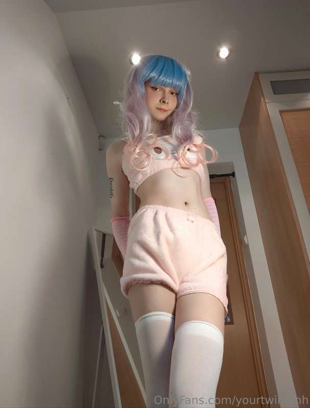 Do I make you horny? ❤️ 2