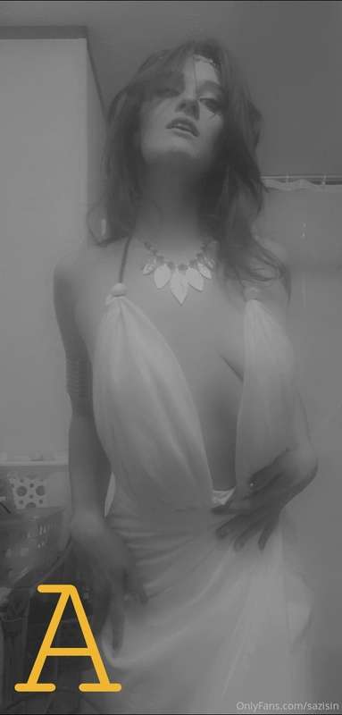 Round 1 of. **Help Me Decide My Costume?** Maybe I Could Be ..
