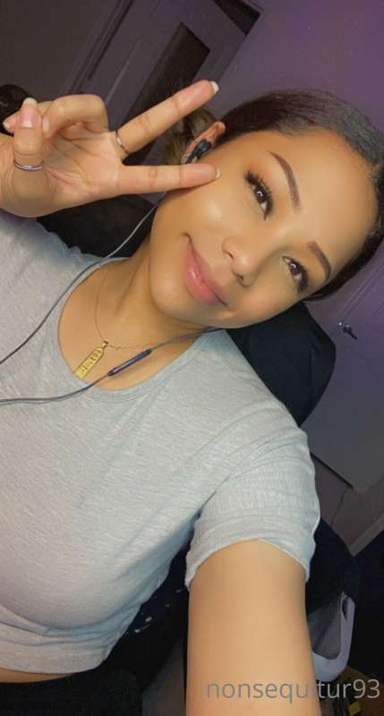 Happy Sunday! How is everyone?! I want to get a septum pierc.. 2