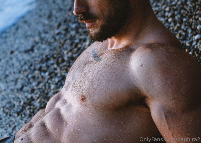 Did a super cool shooting while on vacation🌊. Might be more .. 15