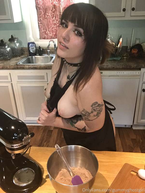 I’m baking brownies, wanna help me? 😉 26