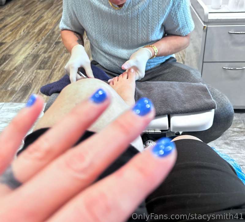 Got my toes and fingers done 2