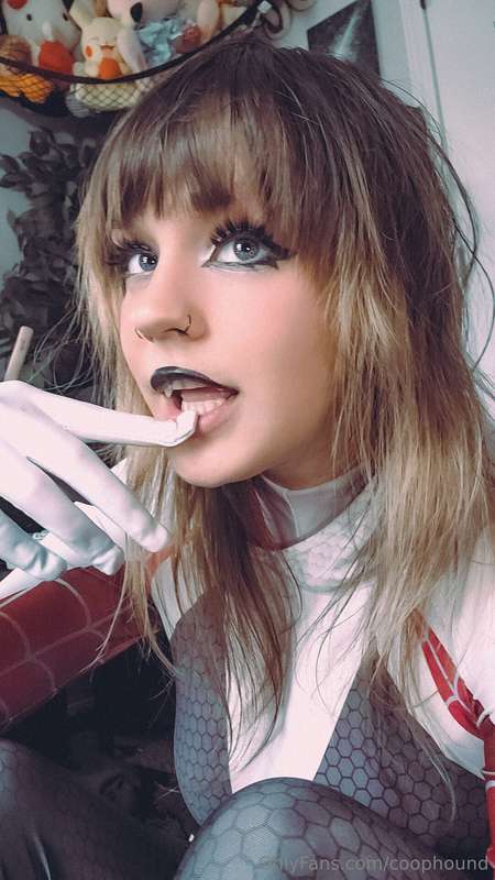POV youre dating Spidergwen and she sends you these snaps <3.. 12