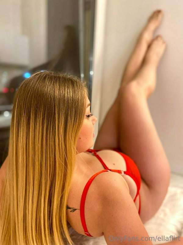 Ellaflirt - Onlyfans - 25 Nov, 2023