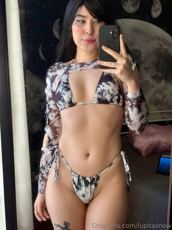 Lupitasnow - Onlyfans - 26 May, 2025