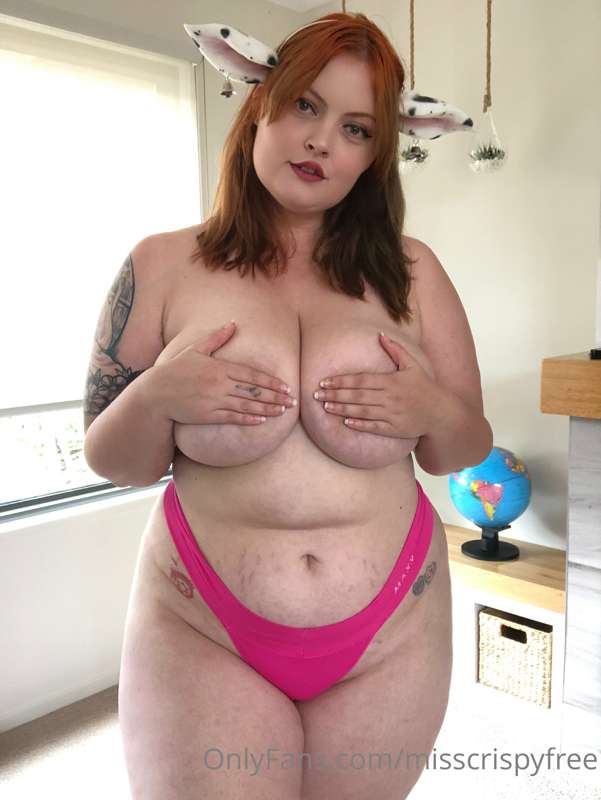 My first naughty livestream is happening on @misscrispy this..