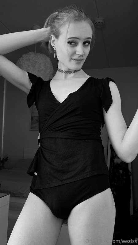 Eeziss - Onlyfans - 2025-05-21T15:08:51