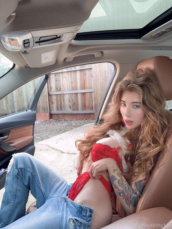 Morning lovers let’s get back to car sex set 💦💦 1