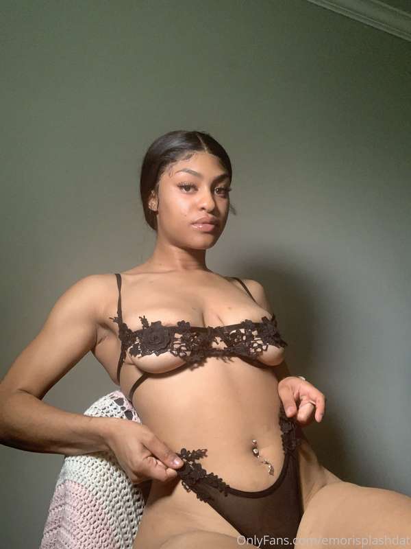 I squirted all over this cute lingerie set. Wanna see baby 💗